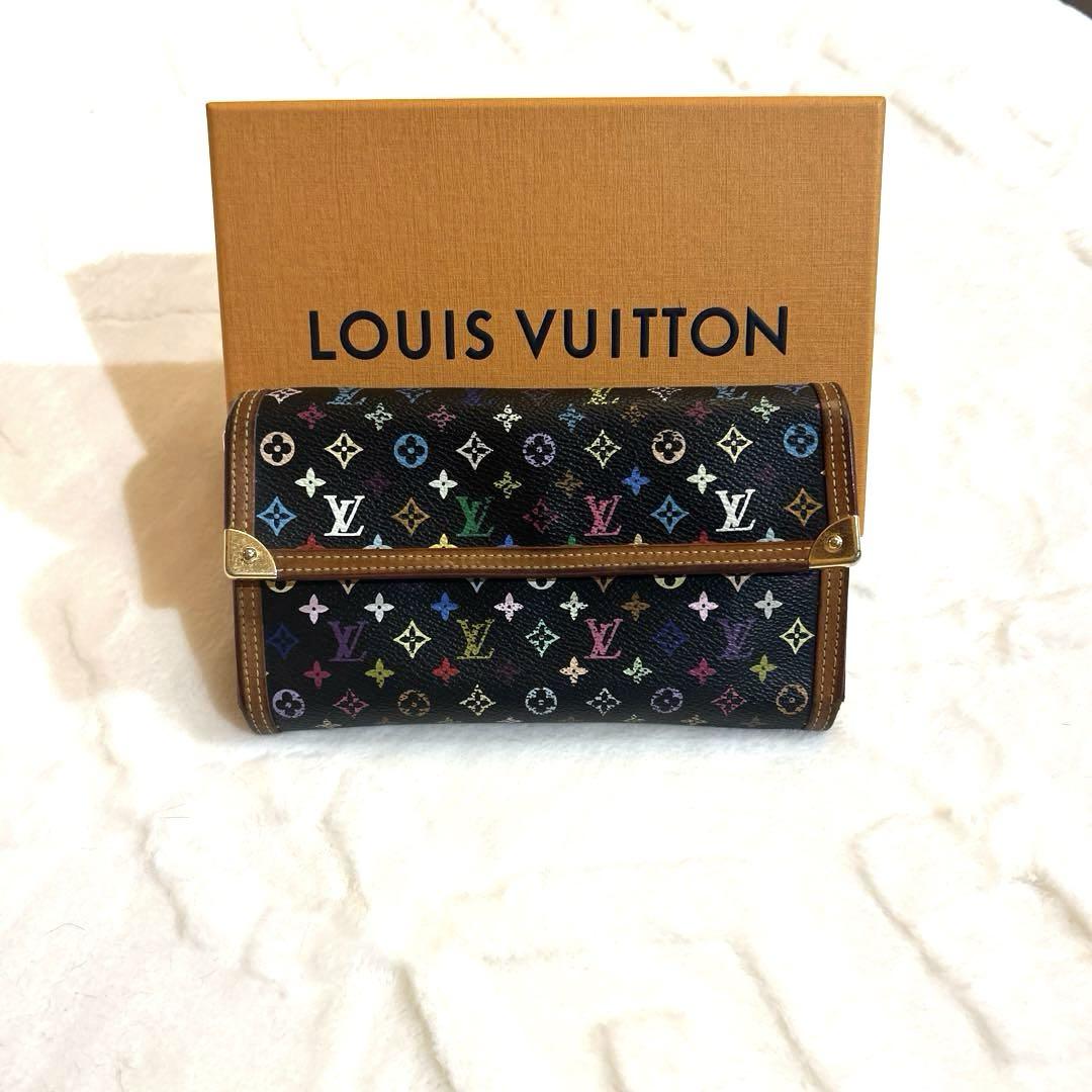 Louis Vuitton ブラック 三つ折り財布　中古品 LOUIS VUITTON(ルイヴィトン) / 3つ折り財布/レザー/BLK/メンズ