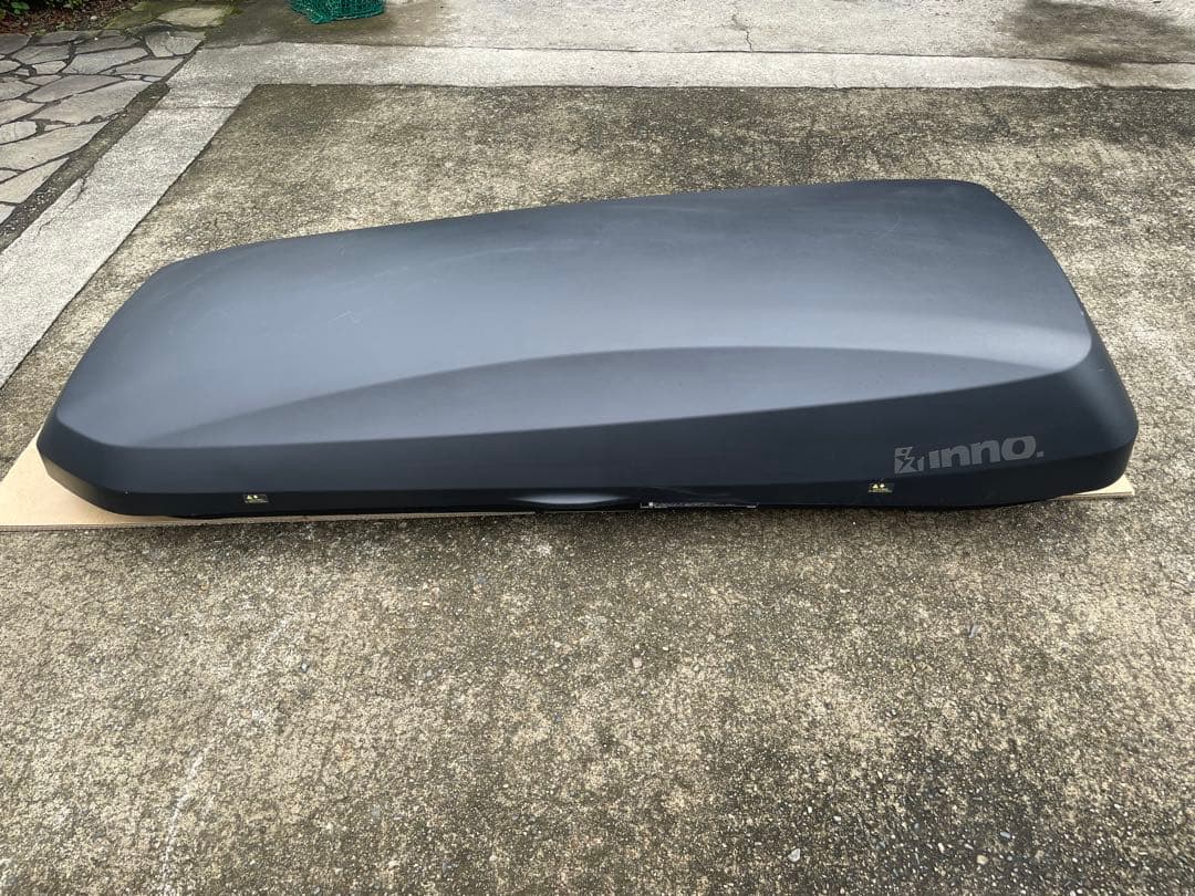 ルーフキャリアボックス マットブラックやや傷や汚れあり