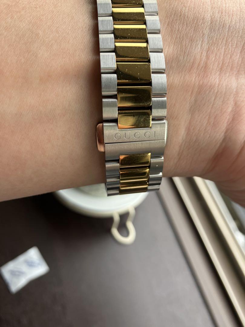 グッチ GUCCI 126.4/YA1264131 男子　bee 未使用品　稼働