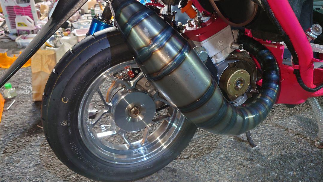 HONDA 縦型Dio用TWH製左出しチャンバー Af18 Af25 Af27