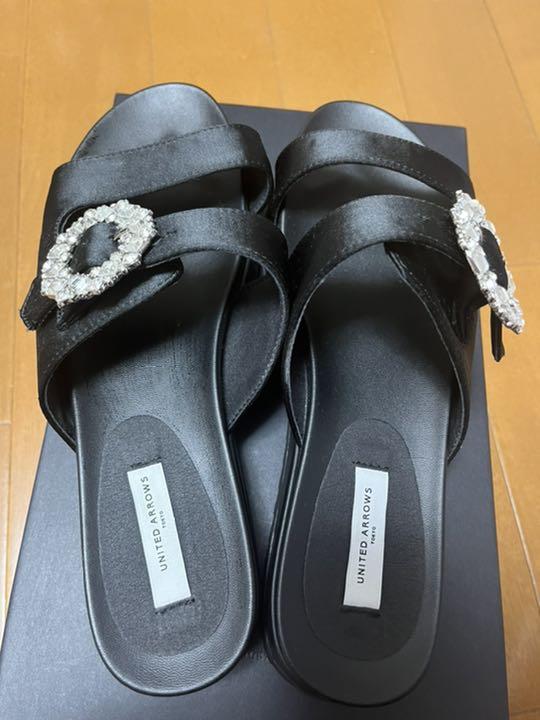 UNITEDARROWS〉 サテンビジューサンダル 37 - www.webdelcule.com