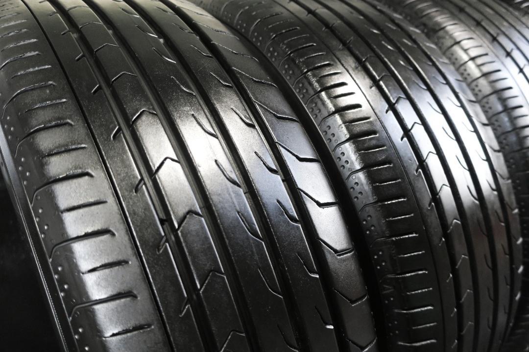 極上9~9.5分山 国産 215/60R17 ヨコハマ ブルーアース RV03