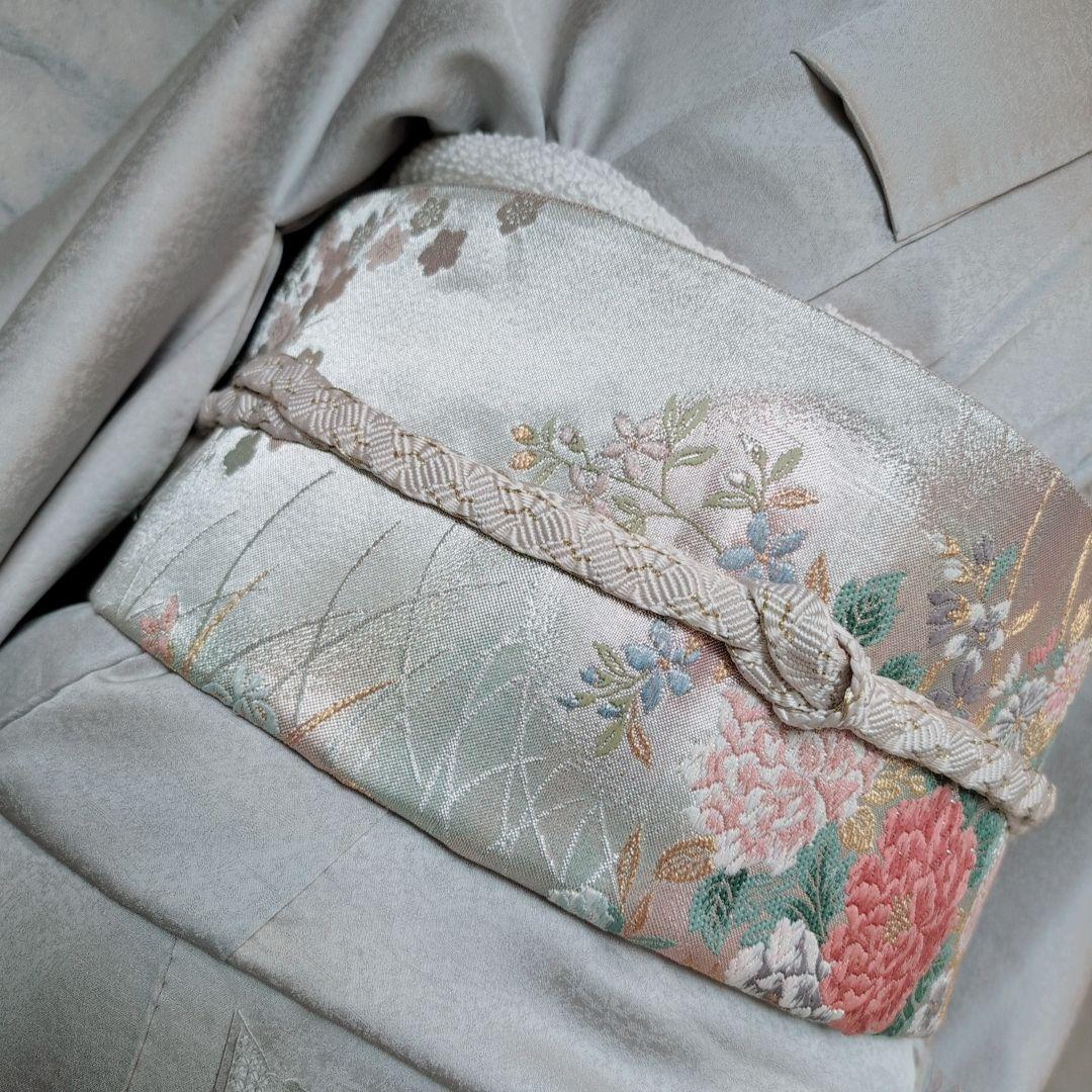 訪問着 フルセット 着物 正絹 相良刺繍 花 鳥 シルバーグレーホワイト O8 訪問着 フルセット 着物 正絹 相良刺繍 花 鳥 シルバーグレーホワイト O8