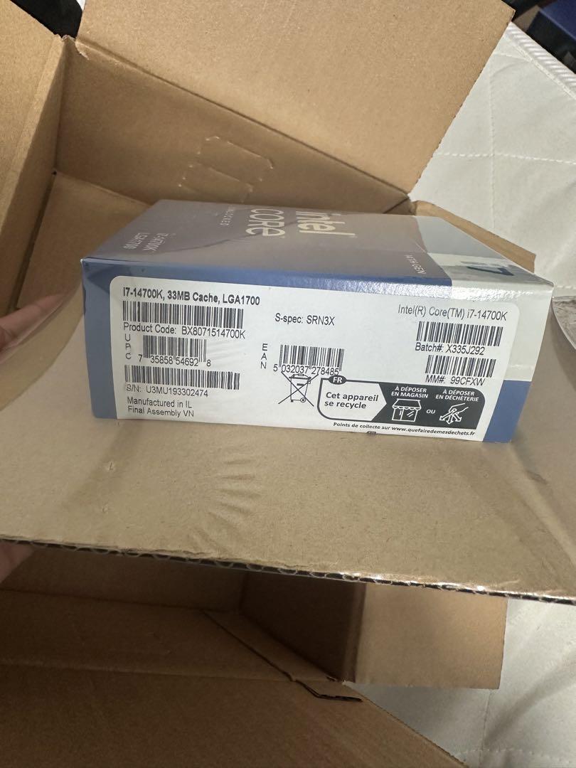 Intel Core i7-14700K BOX 新品