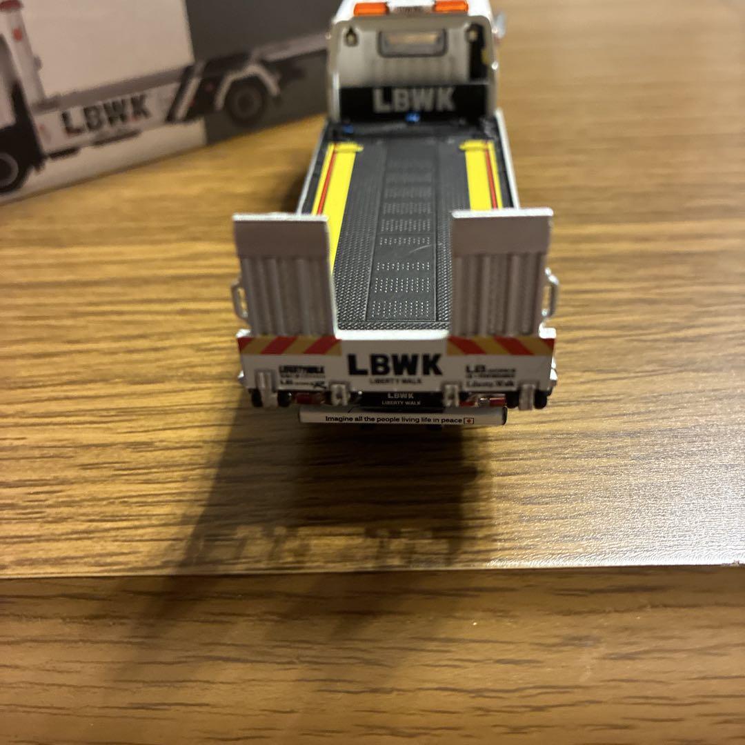 ミニgt 車両積載車 LBWK ホワイト Amazon | MINI GT 1/64 Isuzu Nシリーズ (ELF) 車両積載車 LBWK