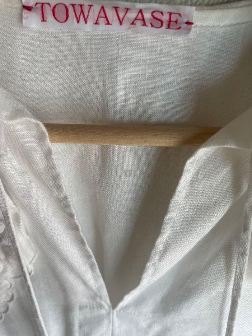 TOWAVASE Bonvoyage blouse ブラウス白 TOWAVASE Bonvoyage blouse ブラウス白