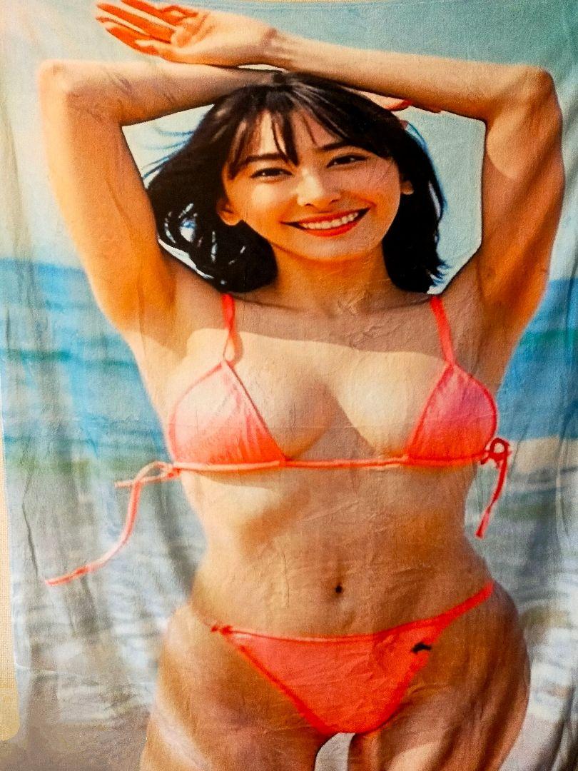 ビキニ姿タオル 特大