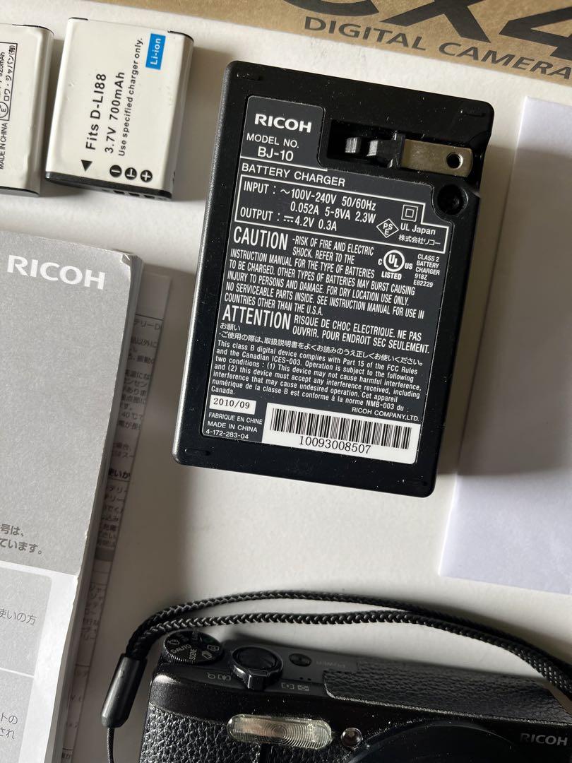 RICOH CX4 付属品 動作確認済 純正バッテリー2個付。