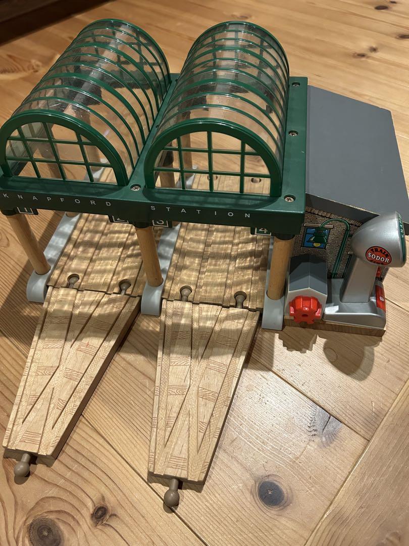きかんしゃトーマス　木製レール　　ナップフォードステーション　駅　廃盤品