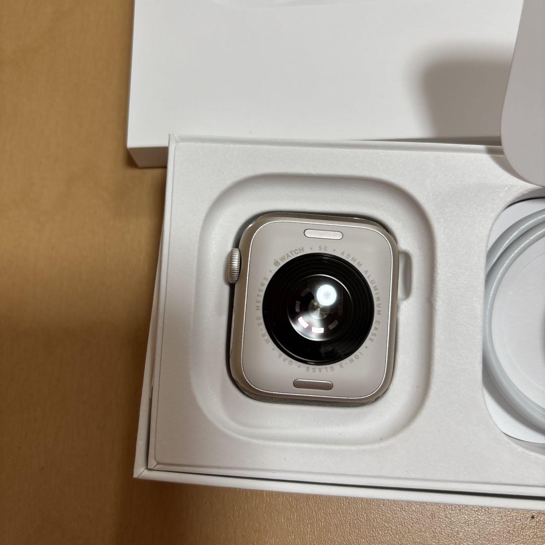 Apple Watch SE 第2世代 40mm スターライト＊美品・付属品完備