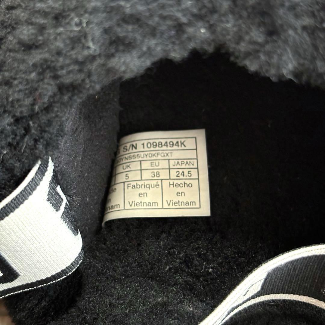 UGG ファーサンダル　ブラック　24.5cm