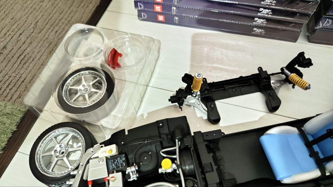かえでデアゴスティーニ 1/8スケール BNR34 日産スカイラインワイス