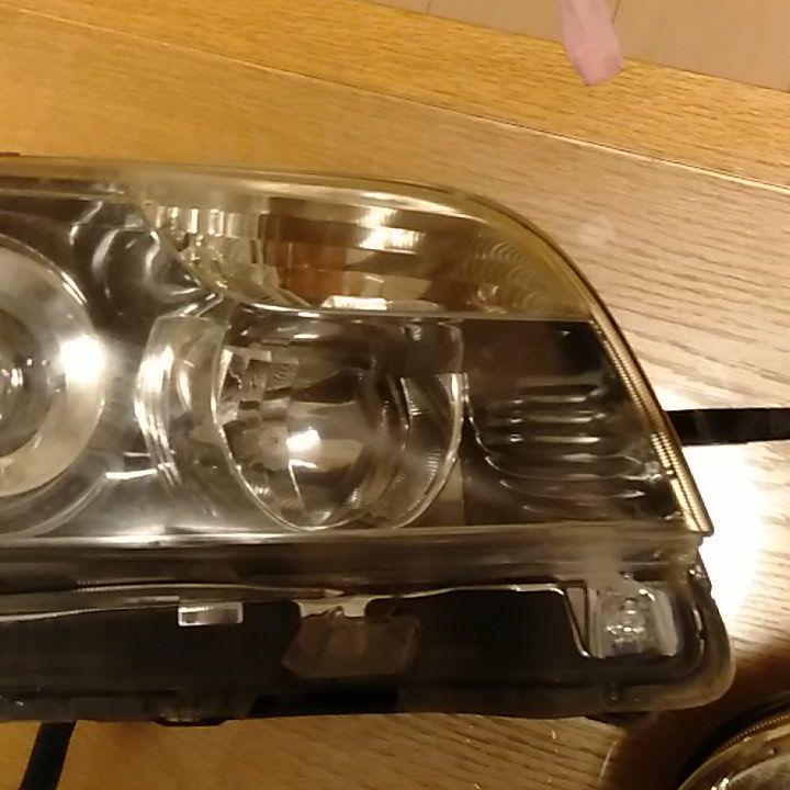 TOYOTA カローラルミオン HID純正ヘッドライト左右 - メルカリ