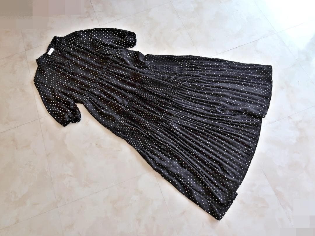 モガ□ドットptワンピース□黒□サイズ2□定価3.9万□ - メルカリ