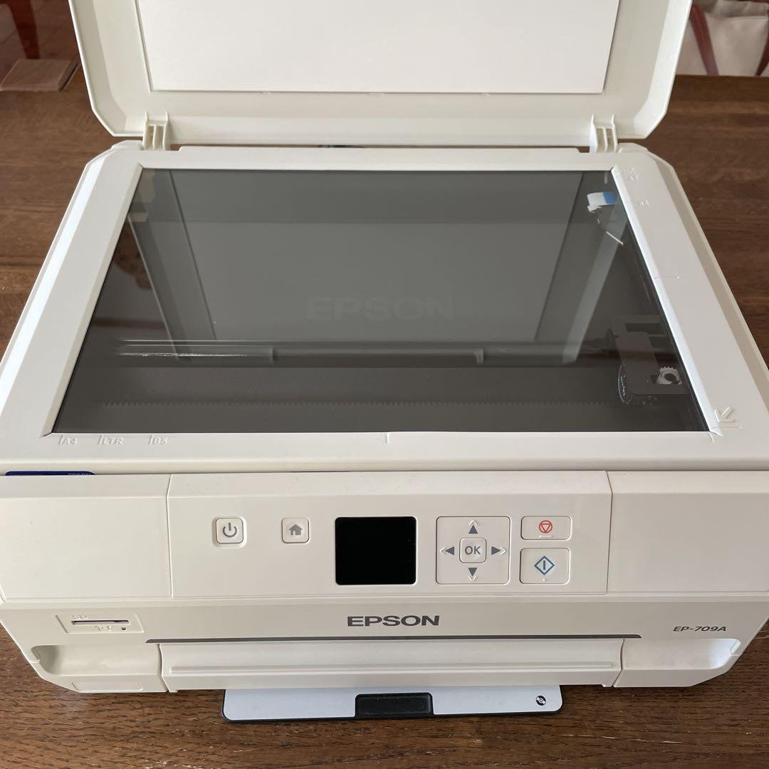 エプソンプリンター EP-709A ジャンク品とインクカートリッジ