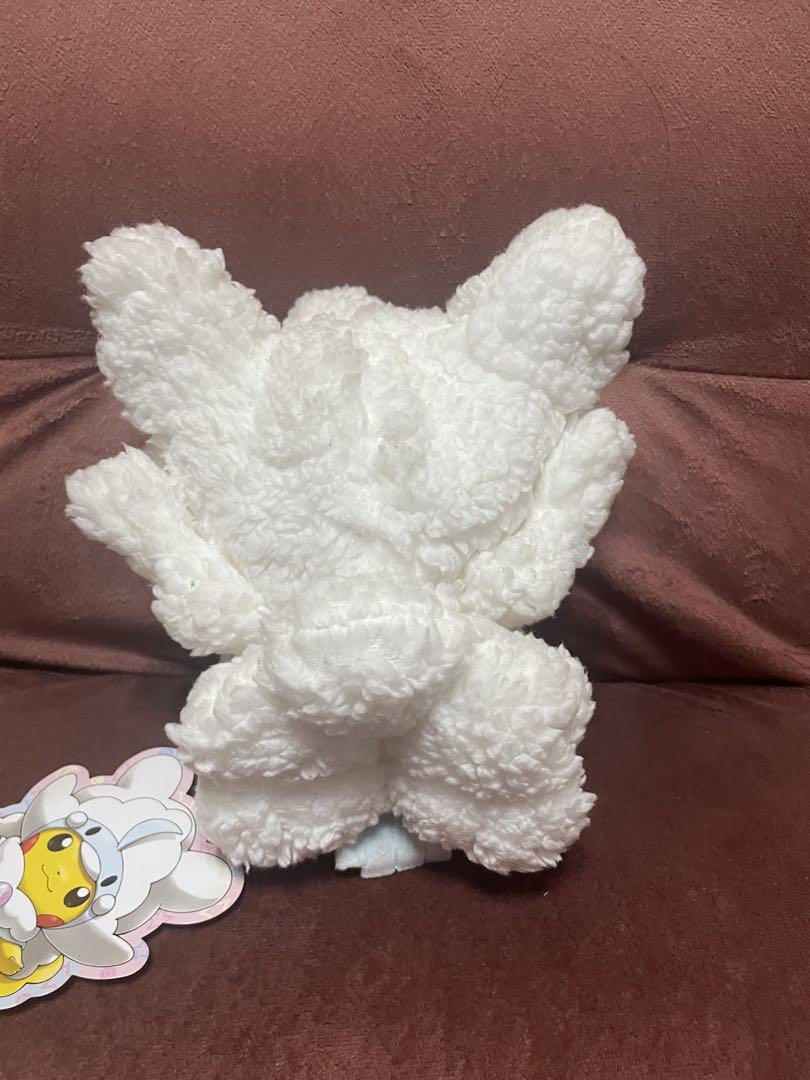 メガチルタリスのポンチョを着たピカチュウ　ぬいぐるみ