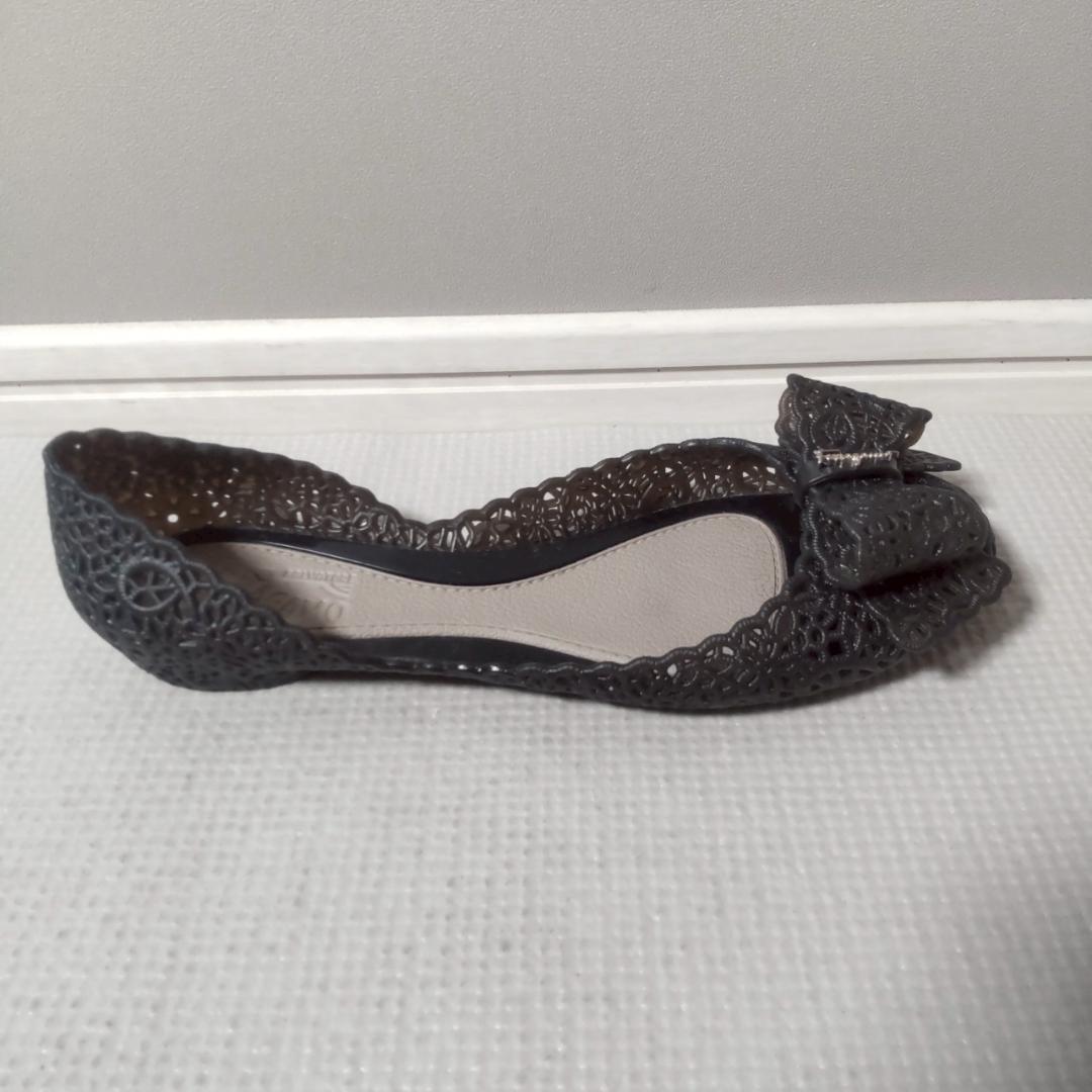 Ferragamo ラバーパンプス バレーシューズ リボンモチーフ 黒 レース