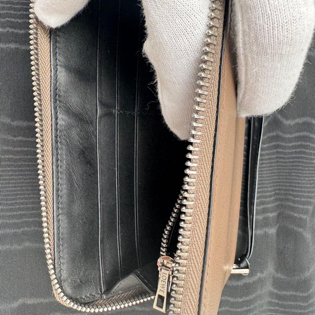 ロエベ 長財布 トープ レザー 正規店購入 上質カーフ 上品カラー ロエベ 長財布 トープ レザー 正規店購入 上質カーフ 上品カラー