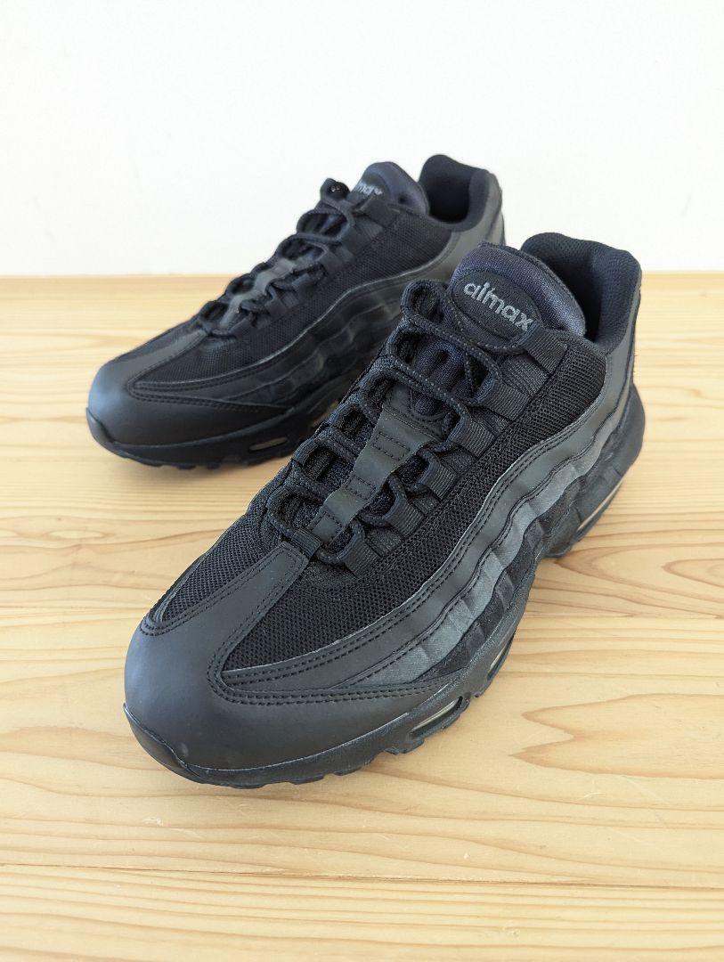 美品！ナイキ AIR MAX 95 ESSENTIAL 26.5cm
