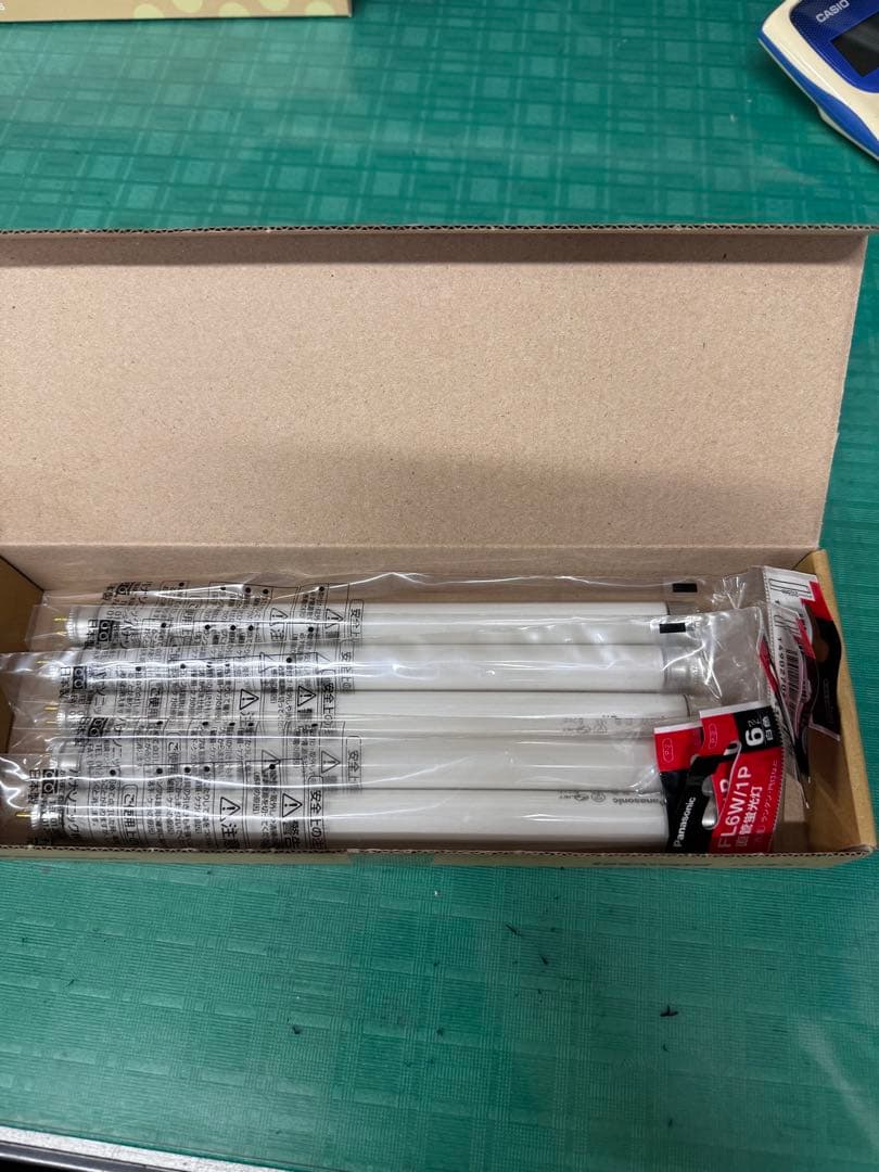 Panasonic FL6W 1P 4200K 6W白色 10本 5本 MARWIL-DEMENAGEMENTS_CH