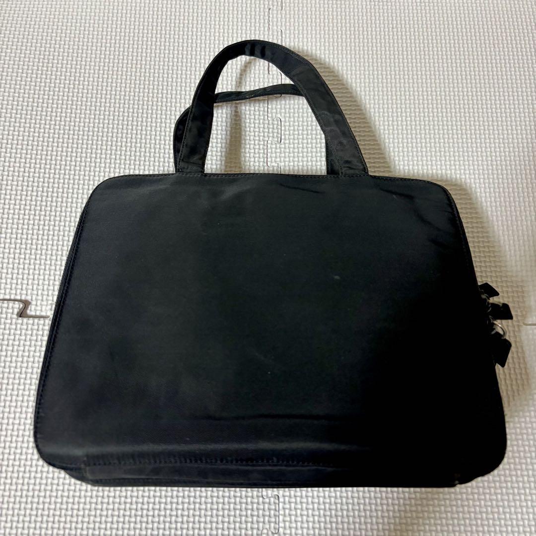 PRADA ブラック ナイロン ハンドバッグ