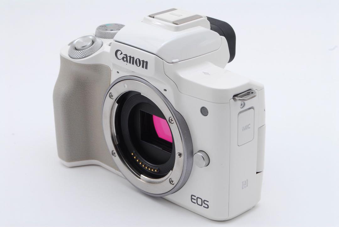 大人気モデル♪可愛いホワイトの大満足セット❣️Canon EOS Kiss M