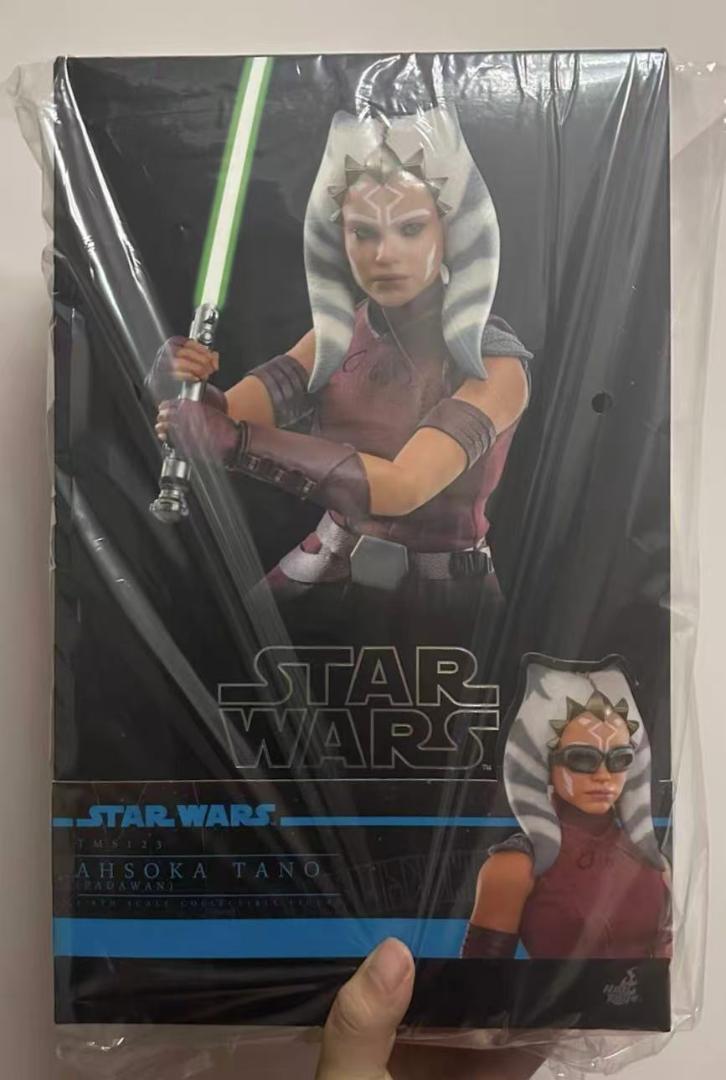 ホットトイズ 1/6 スター・ウォーズ アソーカ・タノ（パダワン