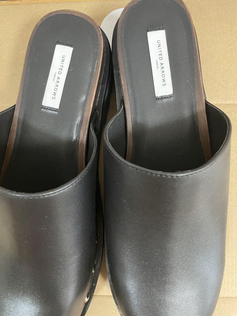 UNITED ARROWS ブラック クロッグサンダル スタッズ付き