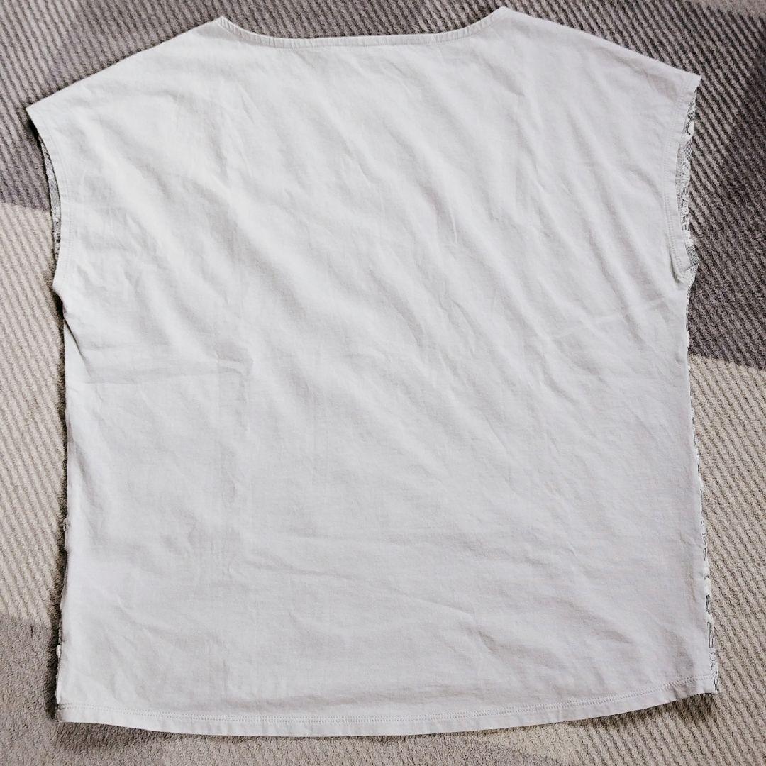 美品】BEARDSLEY ビアズリー フロント刺繍フレンチカットソー