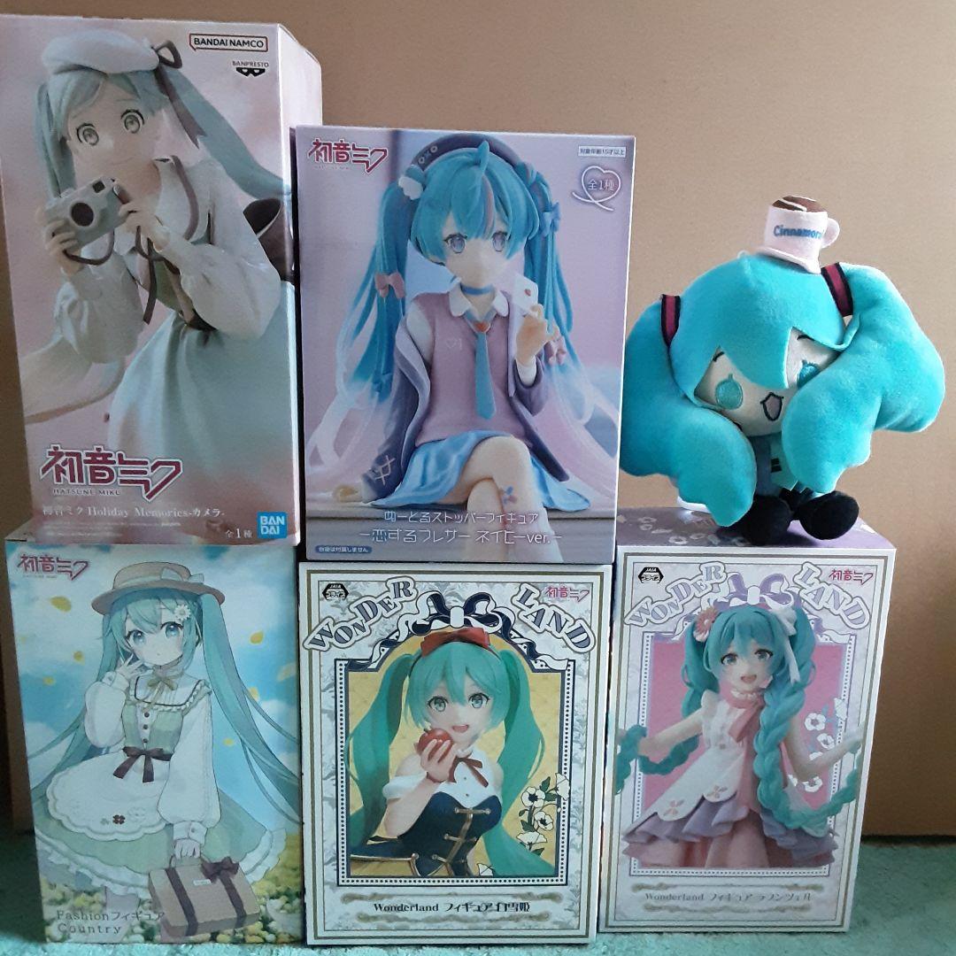 初音ミク プライズフィギュア 5点セット ぬいぐるみ1点 - メルカリ