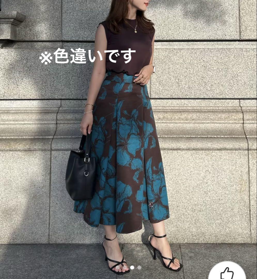 フレイアイディー　スカート