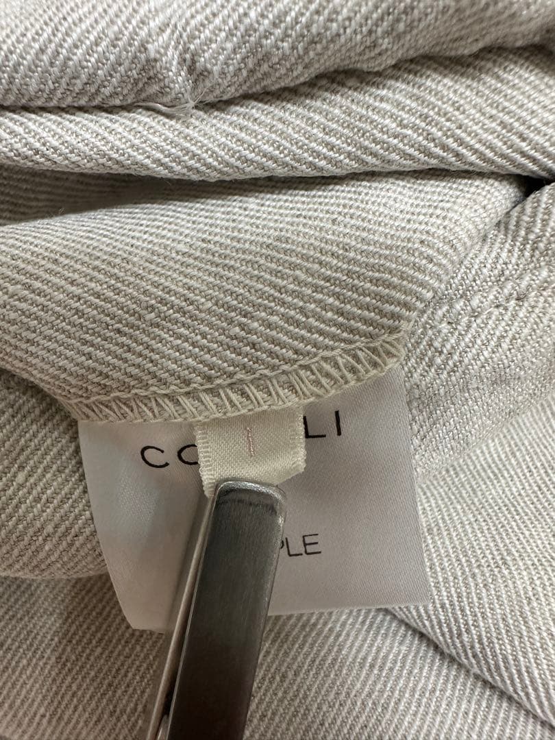 バックストラップパンツ