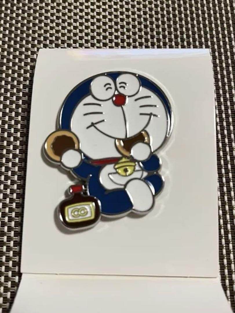 ドラえもん ピンバッジ I'm Doramon - メルカリ