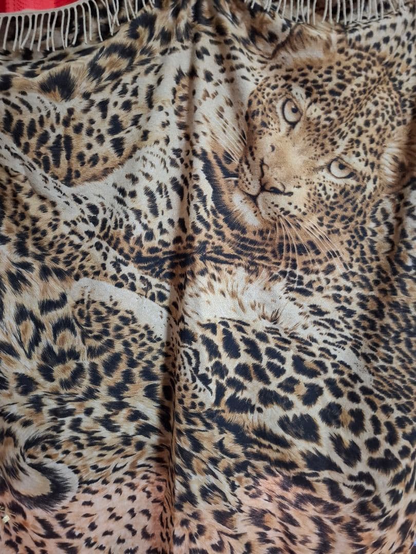 KRIZIA ヒョウ柄 ストール -材質 ラムウール60 カシミア40