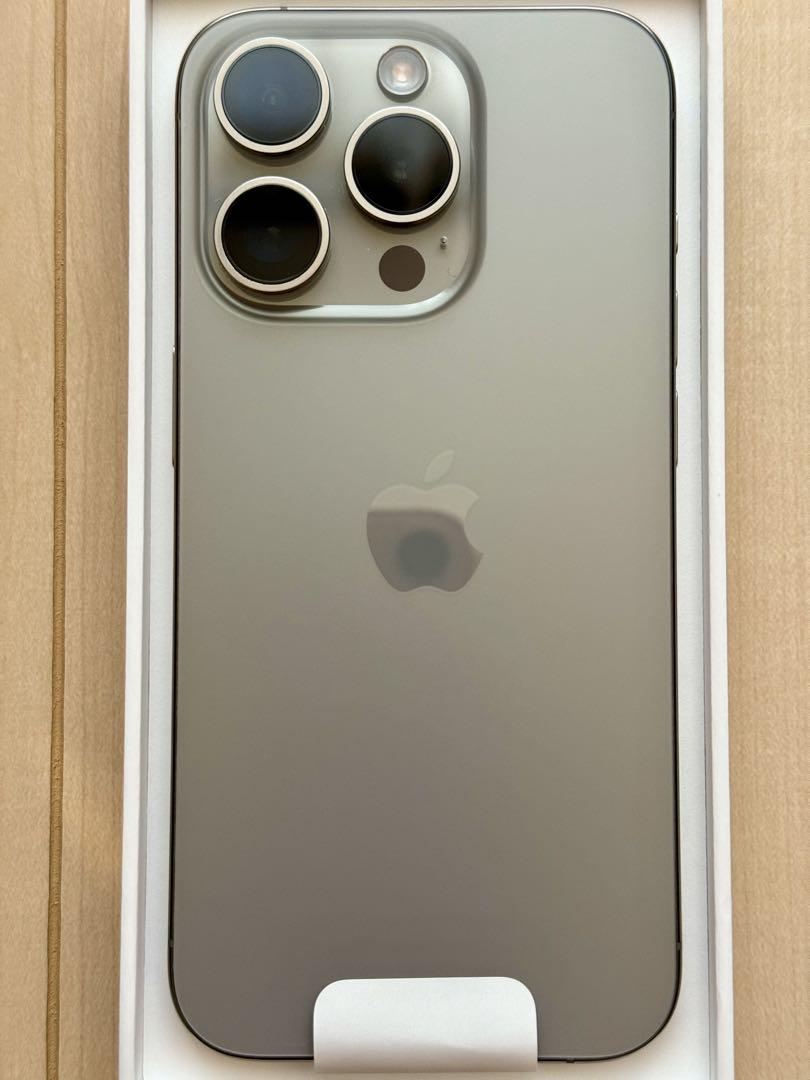 iPhone15Pro ナチュラルチタニウム 256GB simフリー