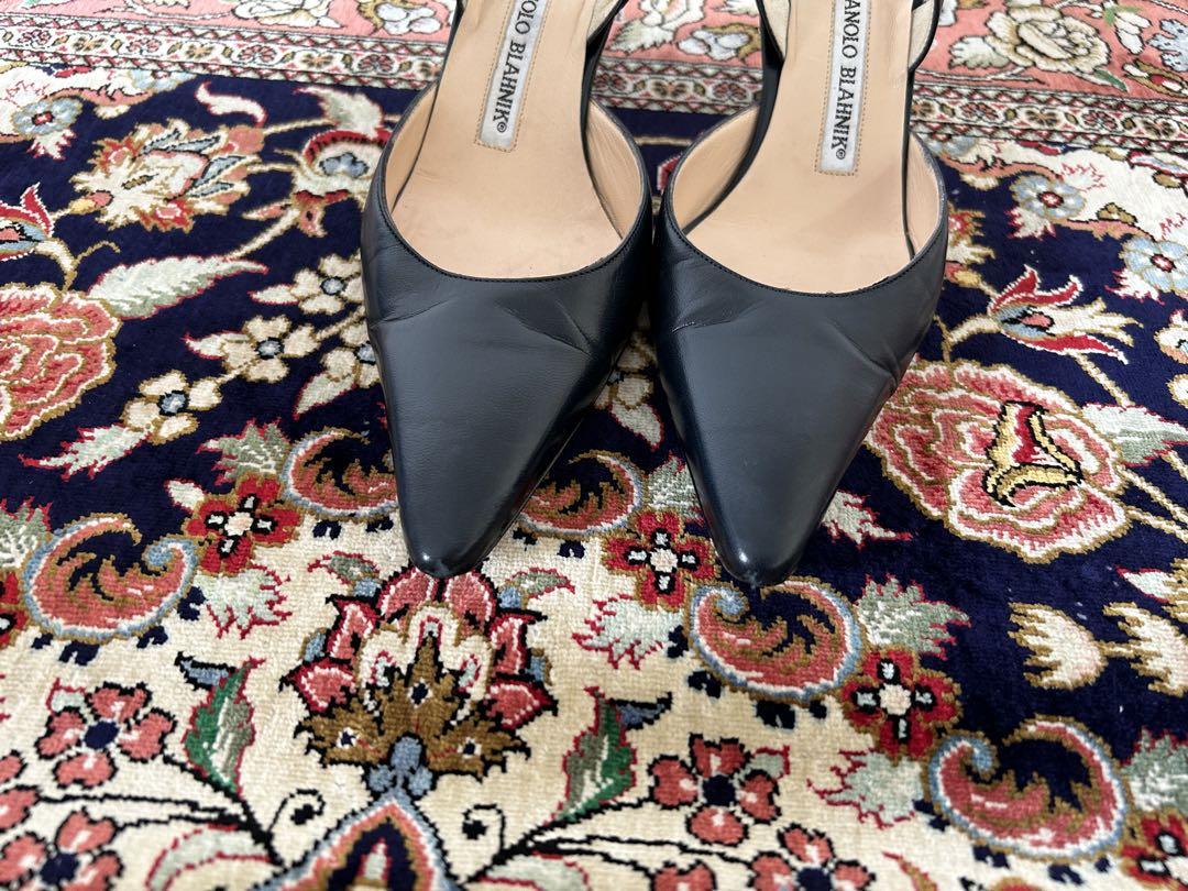 Manolo Blahnik マノロブラニク　キャロリンバックヒール　紺