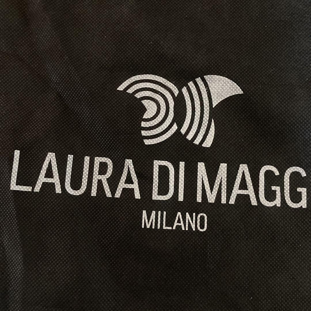 ショルダーバック　2WAY シルバー　LAURA DI MAGGIO
