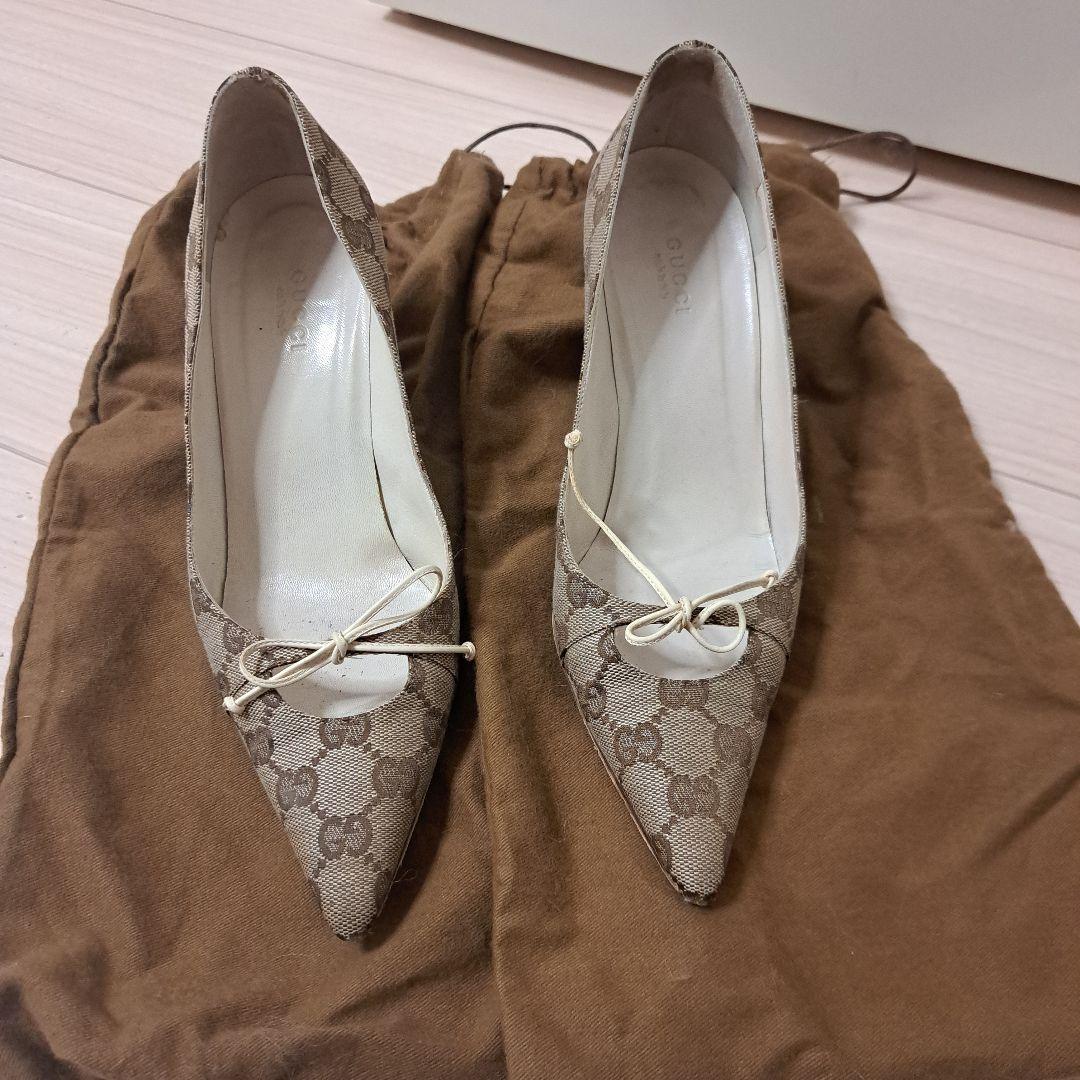 GUCCI　パンプス