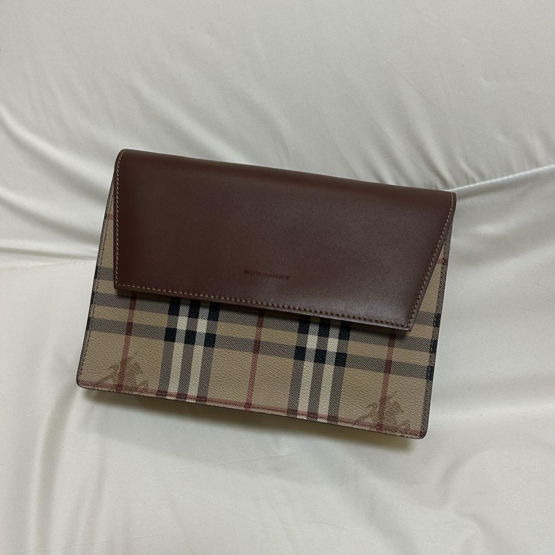 Burberry クラッチバッグ