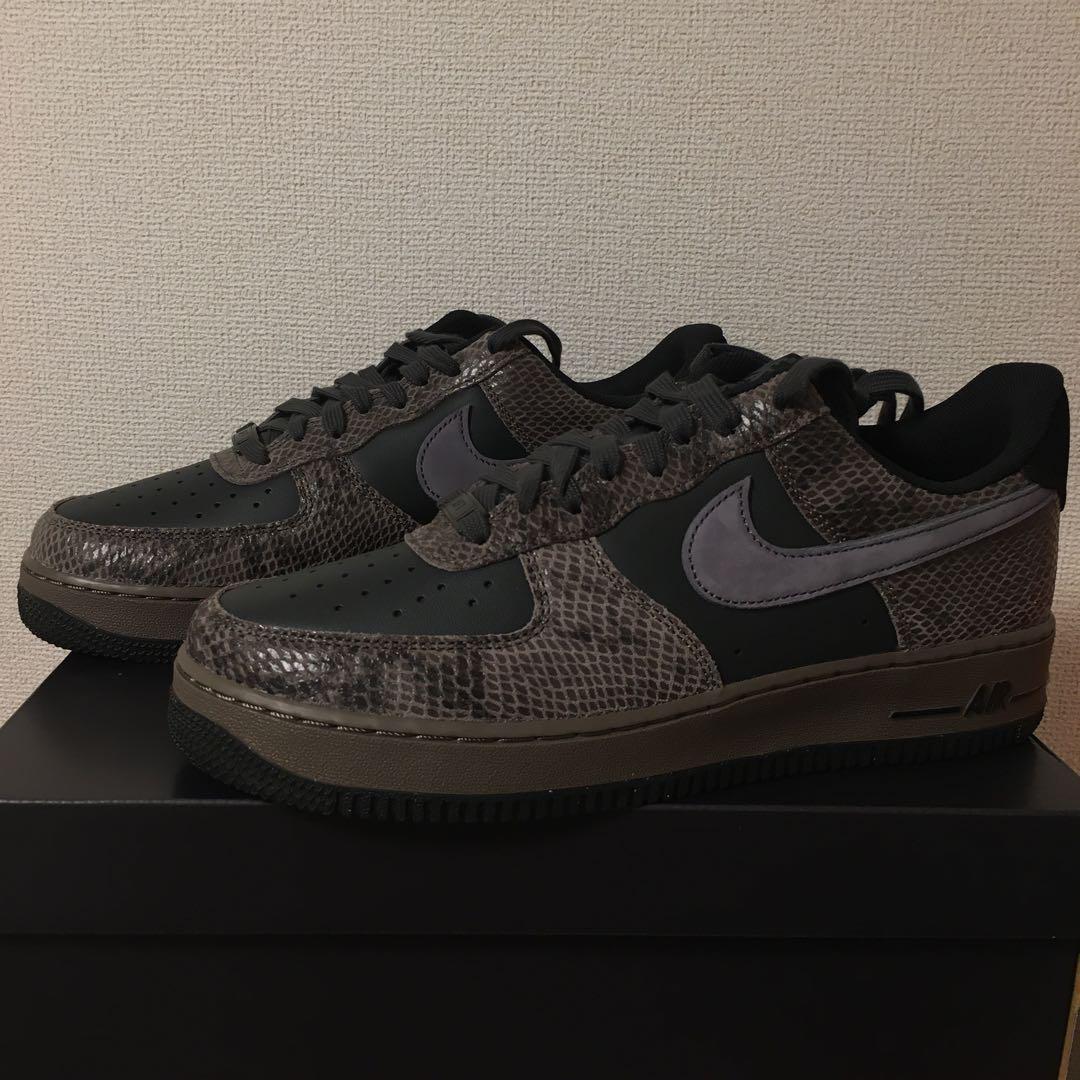 NIKE エアフォース1 07 LV8 オフノワール スネーク Amazon | [ナイキ] エア フォース 1 '07 LV8 AIR FORCE 1 '07
