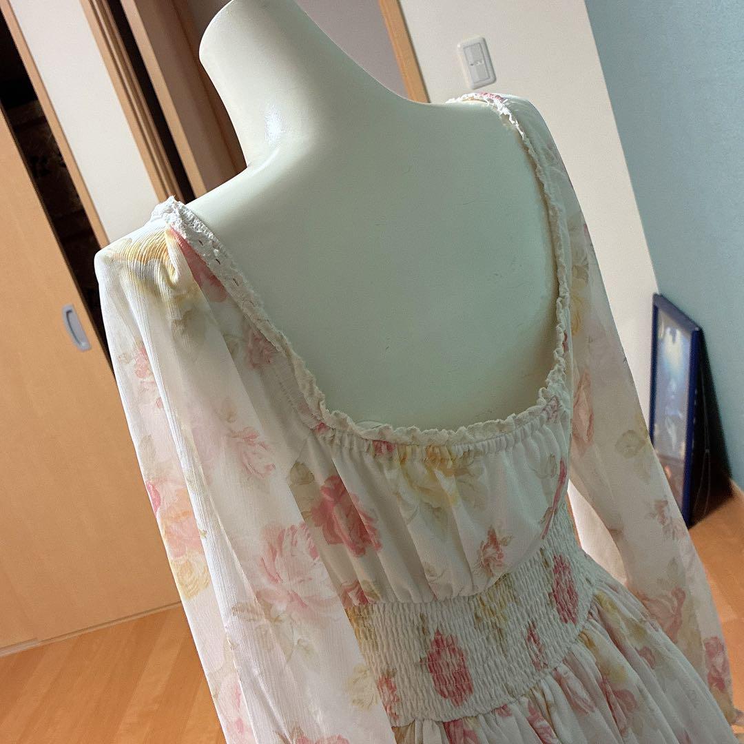 再入荷のおすすめ最新情報 平成ギャル LISA LIZ ローズ柄 メルカリ - ワンピース ワンピース