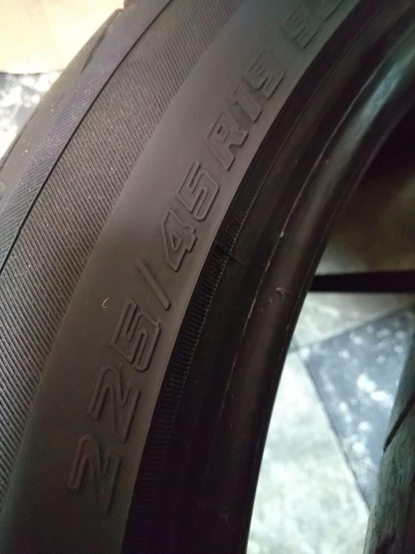 ヨコハマ ADVAN FLEVA 225/45R19 4本