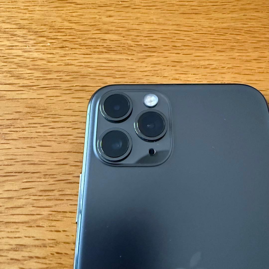 iPhone11Pro(箱付き、本体、ガラスフィルム付き) iPhone11Pro(箱付き、本体、ガラスフィルム付き)