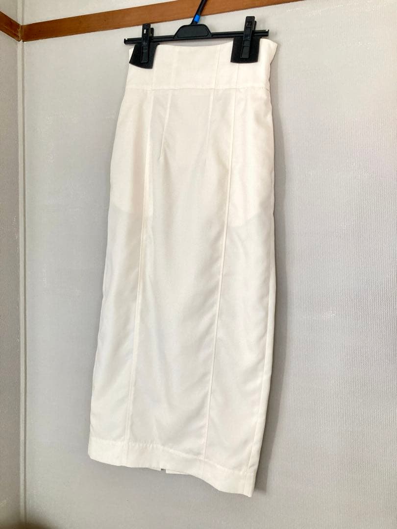新品　コルセットコクーンスカート ホワイト　36