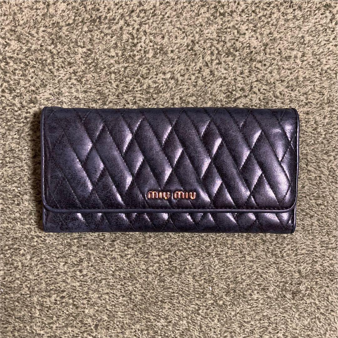 新規購入 大人気のレター型♡ ブラック とってもかわいい♡ 長財布 MIU MIU - 長財布