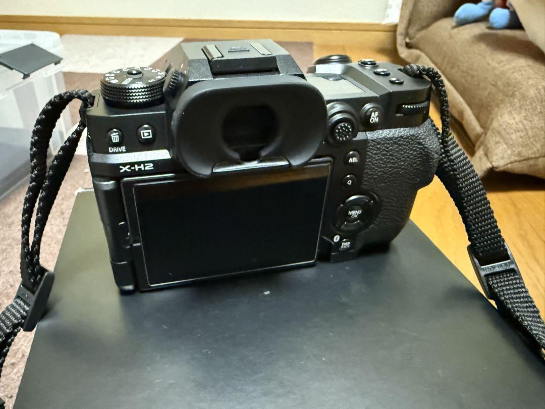 FUJIFILM X-H2
