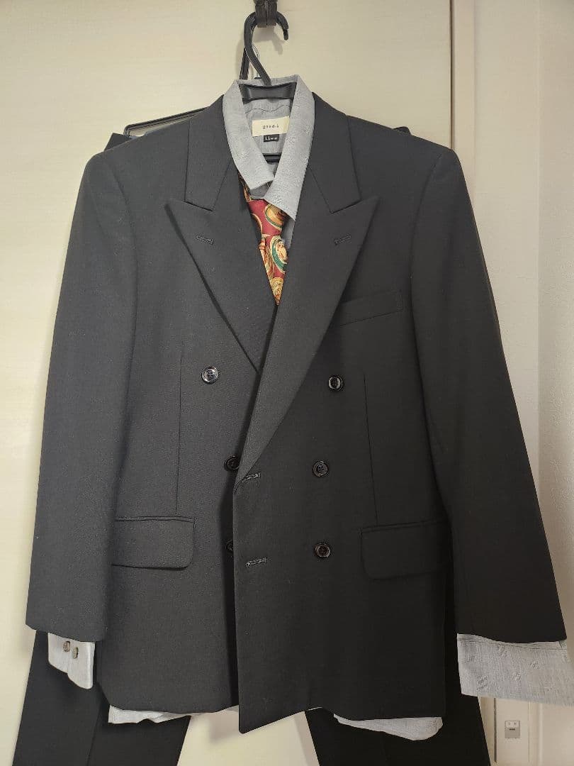 90s vintage スーツ ダブルセットアップネクタイ付き 黒✨低身長向き✨ 90s vintage スーツ ダブルセットアップネクタイ付き 黒✨低身長向き✨