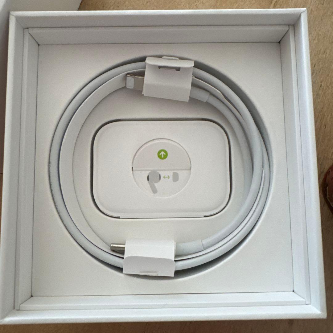 AirPods Pro2 ホワイト 本体 Lightning
