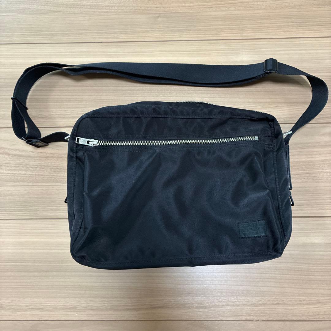 PORTER ブラック ナイロン ショルダーバッグ吉田カバン