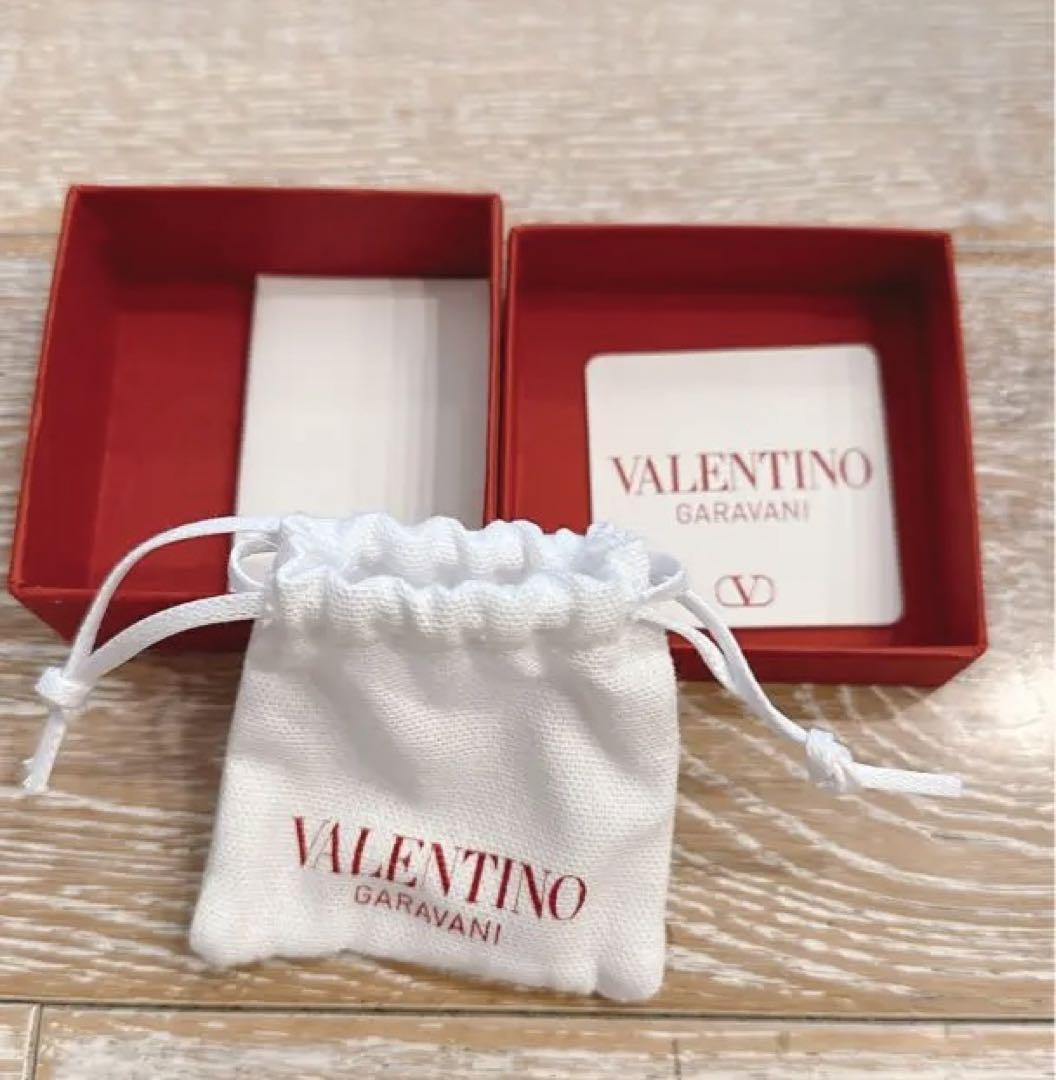 valentino ロゴピアス